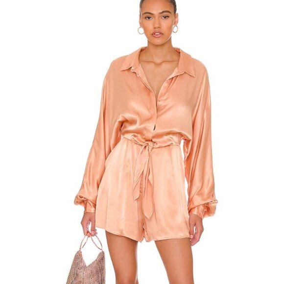 Elliatt Revolve Emely Playsuit Size S Long Sleeve Satin Pockets Romper - Picture 4 of 11